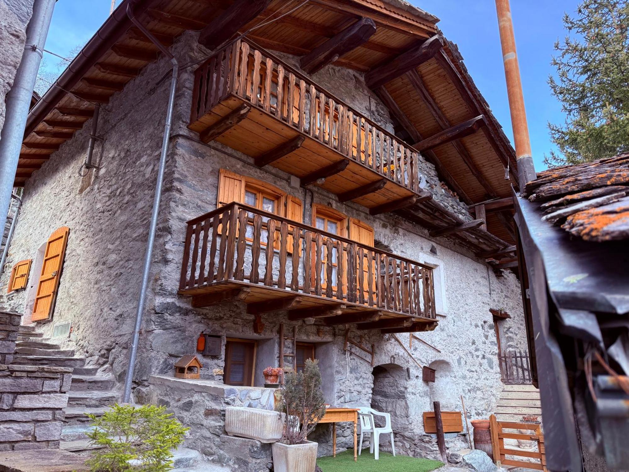 Casa Vacanze Nora Chamois Εξωτερικό φωτογραφία