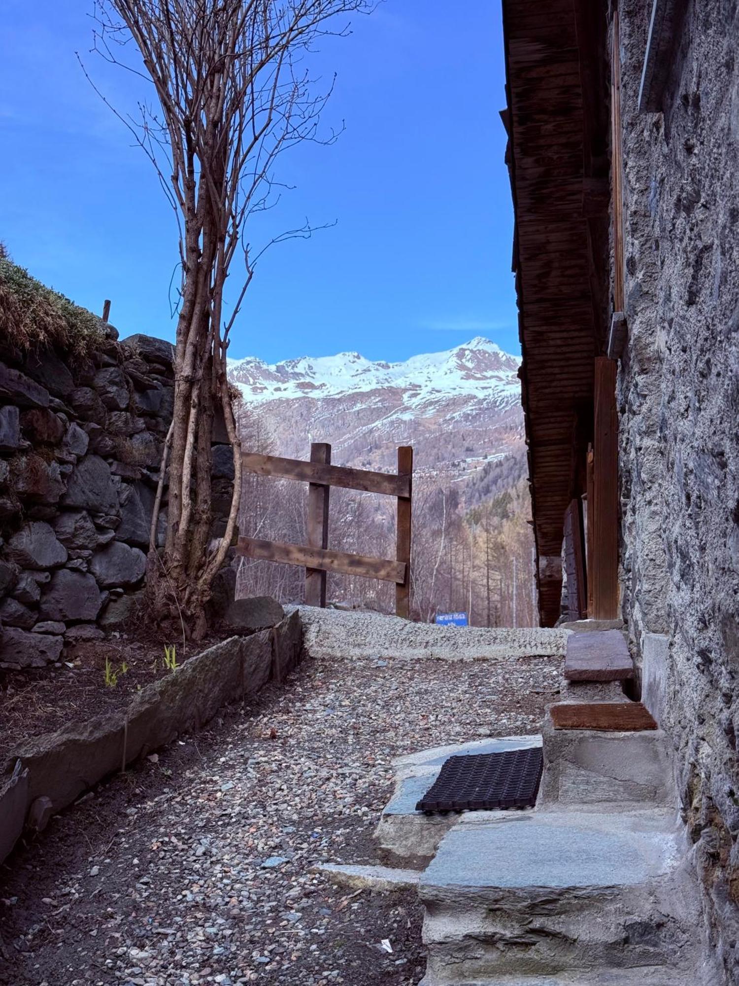 Casa Vacanze Nora Chamois Εξωτερικό φωτογραφία